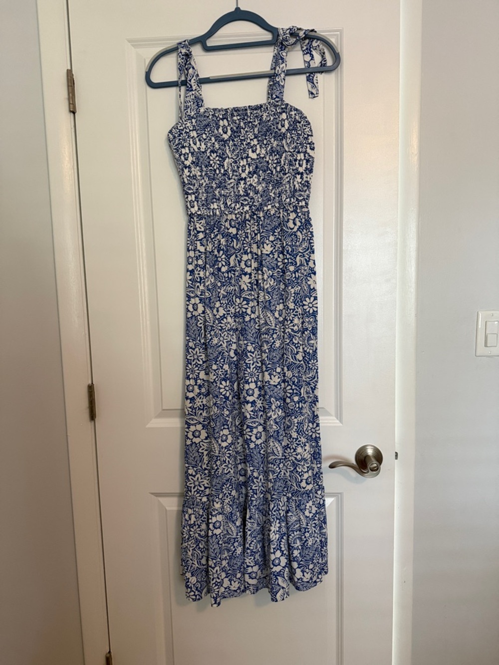 Jessica Simpson Blue and White Floral Maxi Dress